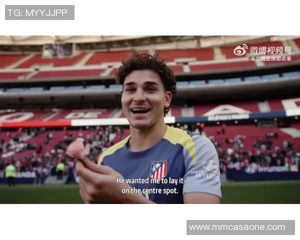 足球明星签名瞬间集锦视频大放送尽享球场魅力与偶像风采 足球明星签名瞬间集锦视频大放送尽享球场魅力与偶像风采