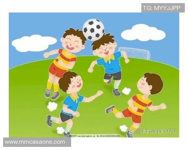 足球明星享受阳光时光晒太阳的惬意瞬间尽显运动魅力与生活乐趣